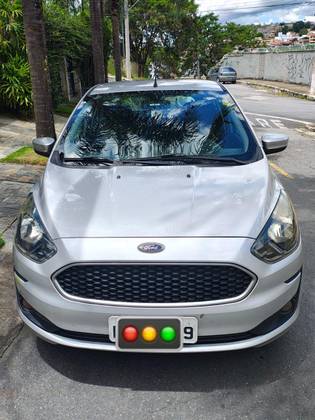 FORD KA 1.5 TI-VCT FLEX SE PLUS AUTOMÁTICO FORD KA 1.5 TI-VCT FLEX SE PLUS AUTOMÁTICO